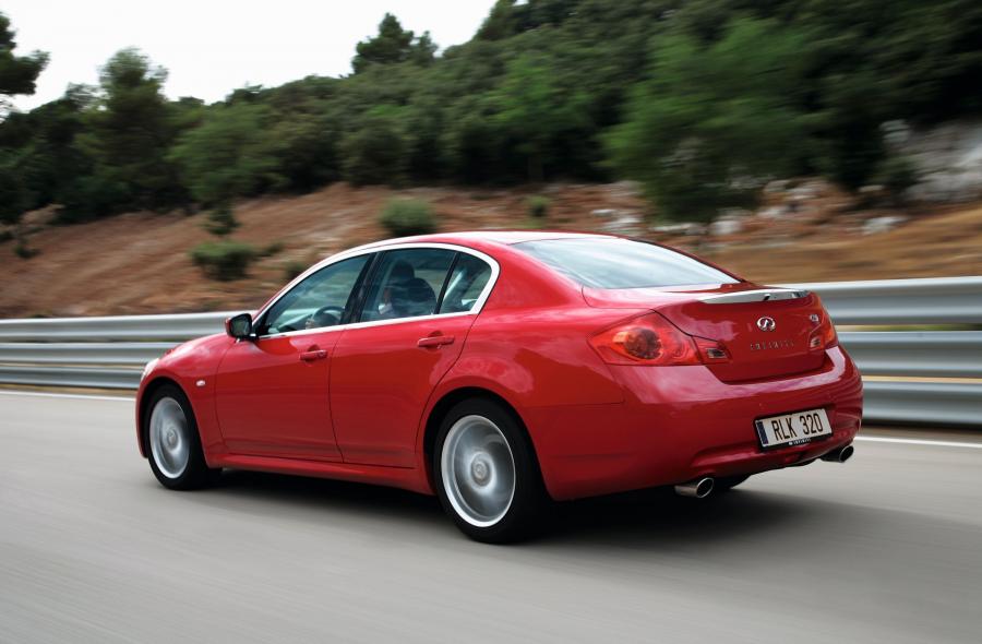  Infiniti G37 2008 года  (EU) (фото 34 из 93)
